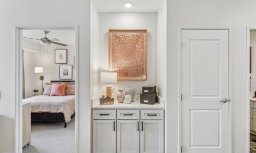 apartment at 610 West interior walls