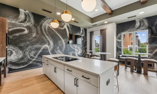 Community room at 610 West
